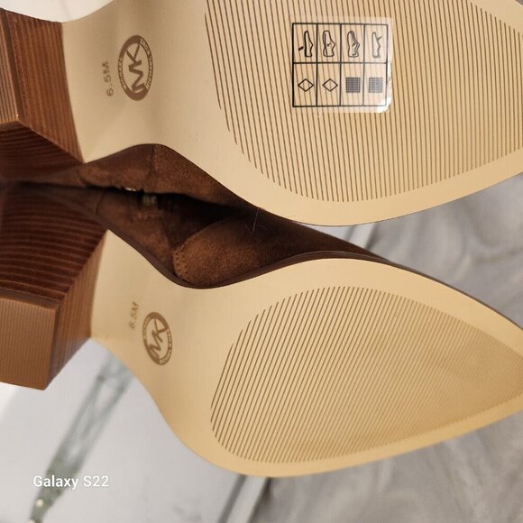 Michael Kors "Dover" Point toe Boots. NIB. Size 6.5 - Picture 10 of 11